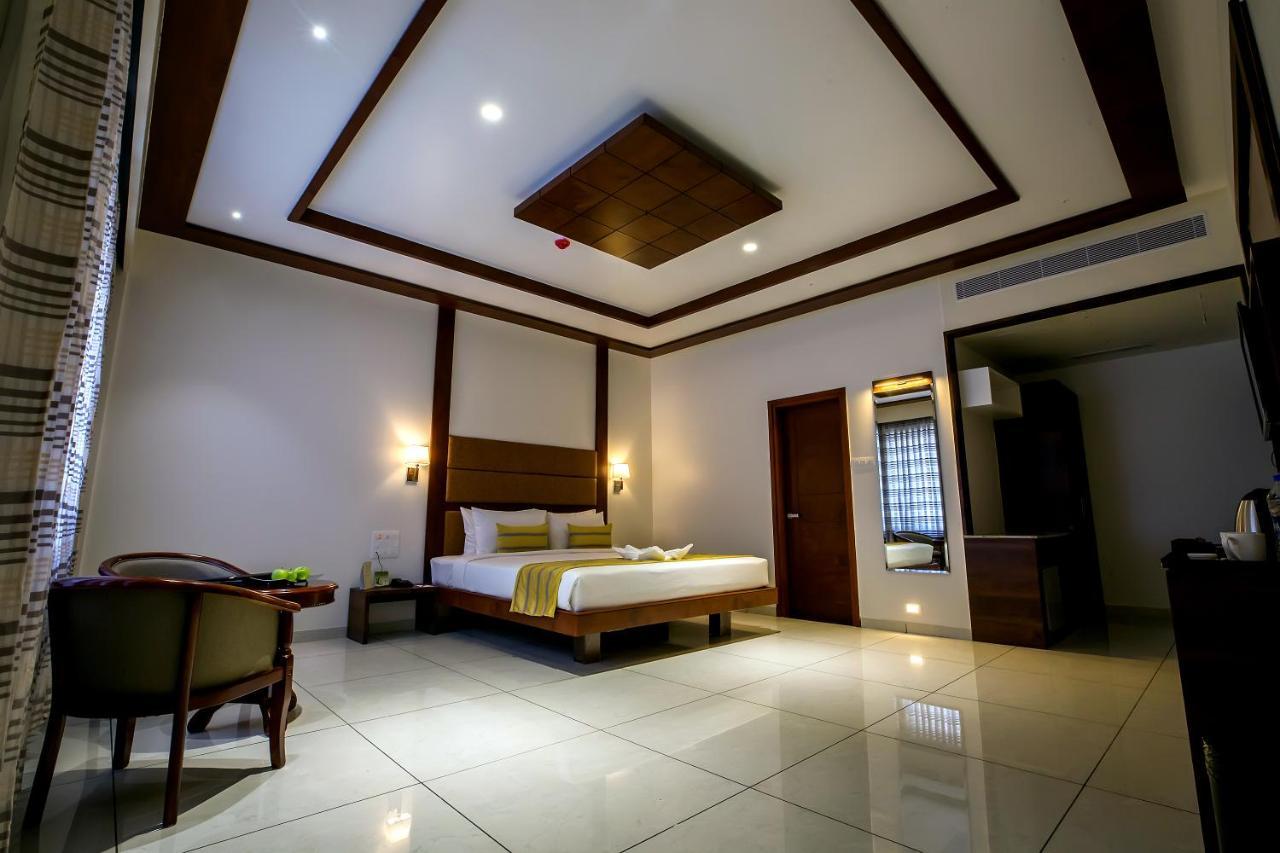 The Fern Residency Vijayapura Hotel Bídzsápur Kültér fotó