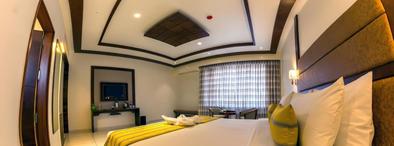 The Fern Residency Vijayapura Hotel Bídzsápur Kültér fotó