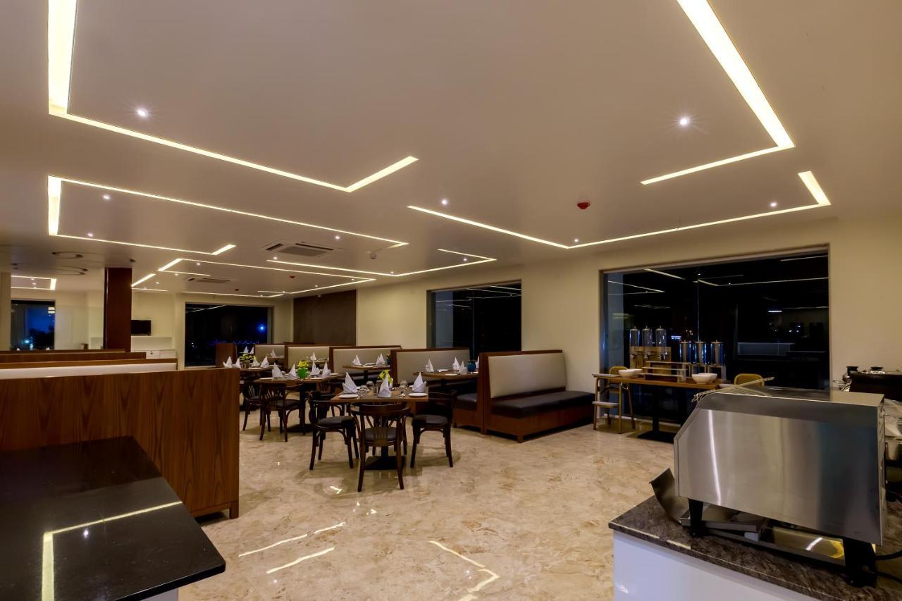 The Fern Residency Vijayapura Hotel Bídzsápur Kültér fotó
