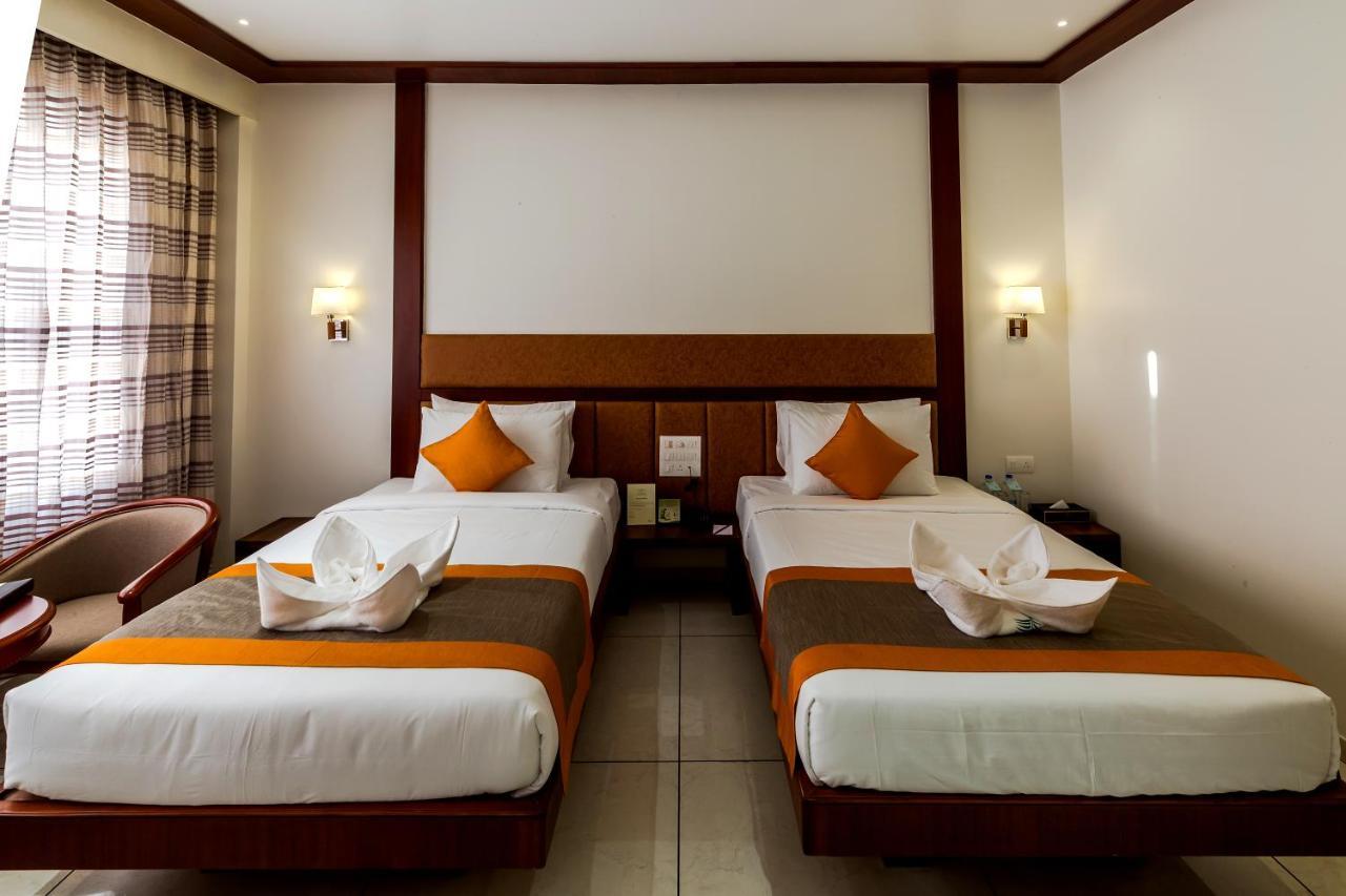 The Fern Residency Vijayapura Hotel Bídzsápur Kültér fotó